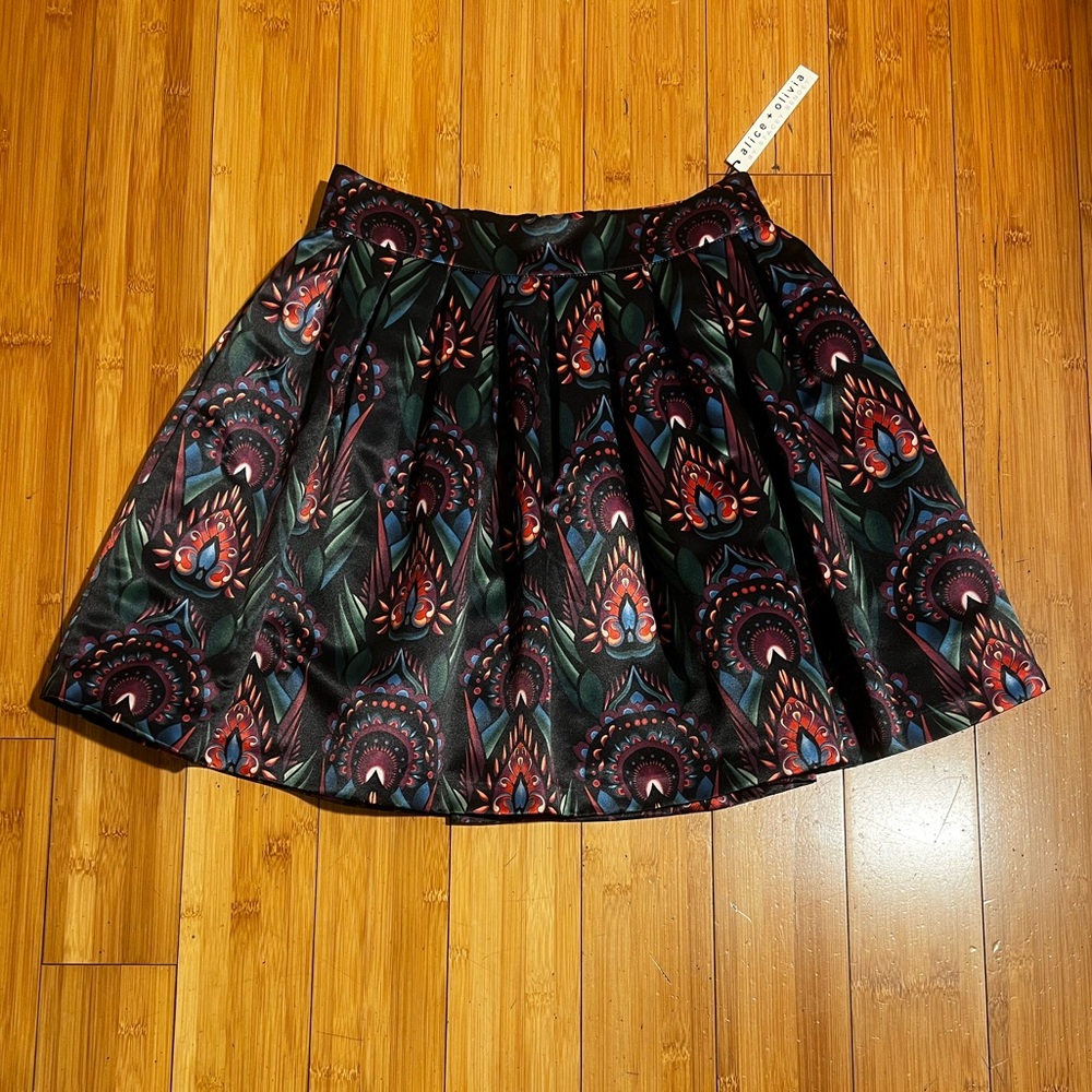 NWT ALICE + OLIVIA Stora Pleated Pouf Skirt in Ombre Deco Size 2 - Picture 4 of 16
